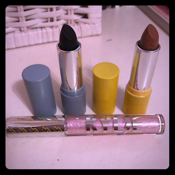Kylie Cosmetics Other - Kylie Cosmetics Limited Edition Weather Lip Bundle Kylie Cosmetics Other - Kylie Cosmetics Limited Edition Weather Lip Bundle